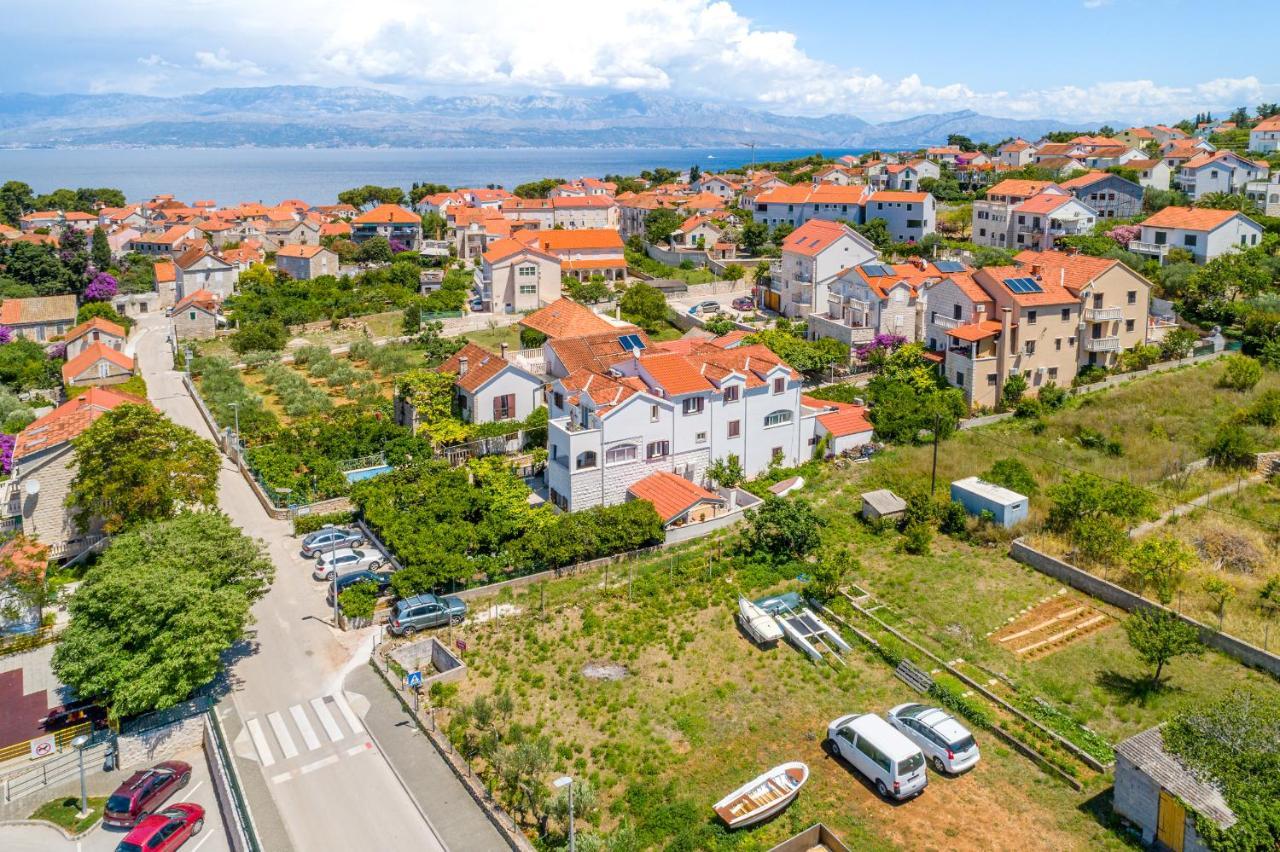 Villa Dinka Sutivan Esterno foto