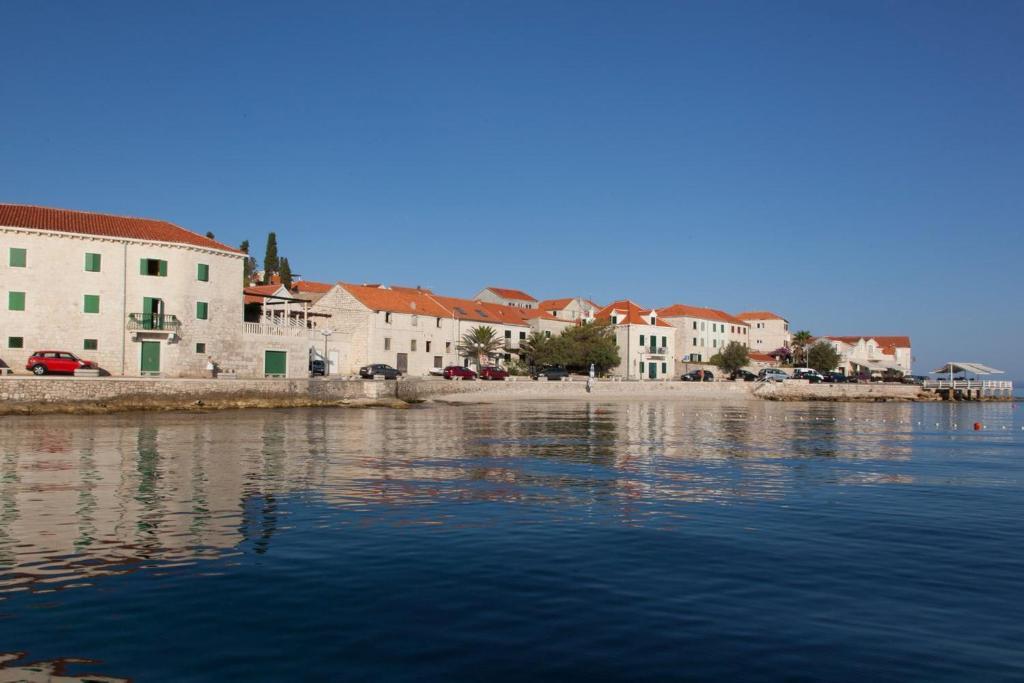 Villa Dinka Sutivan Camera foto