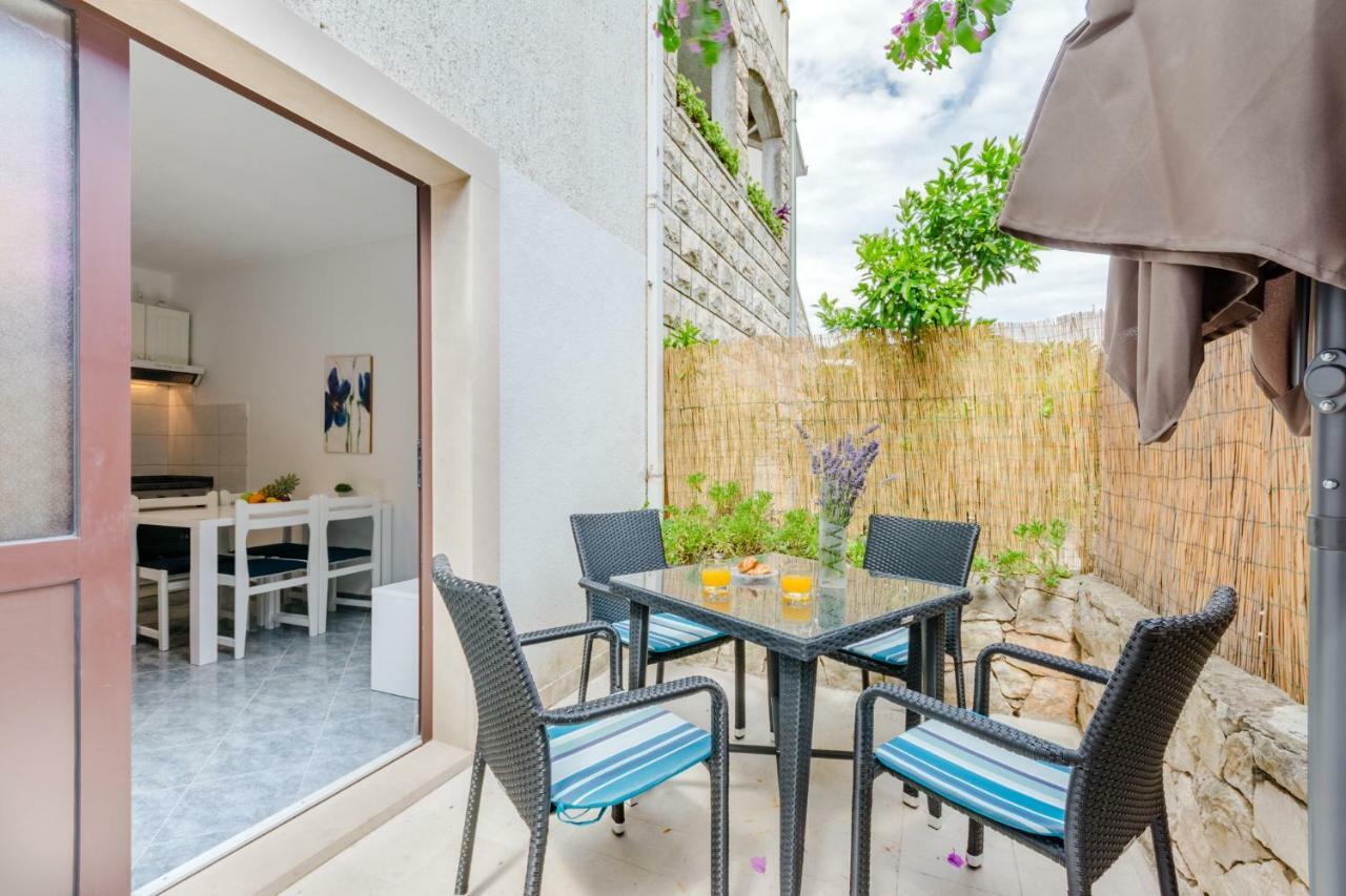 Villa Dinka Sutivan Esterno foto