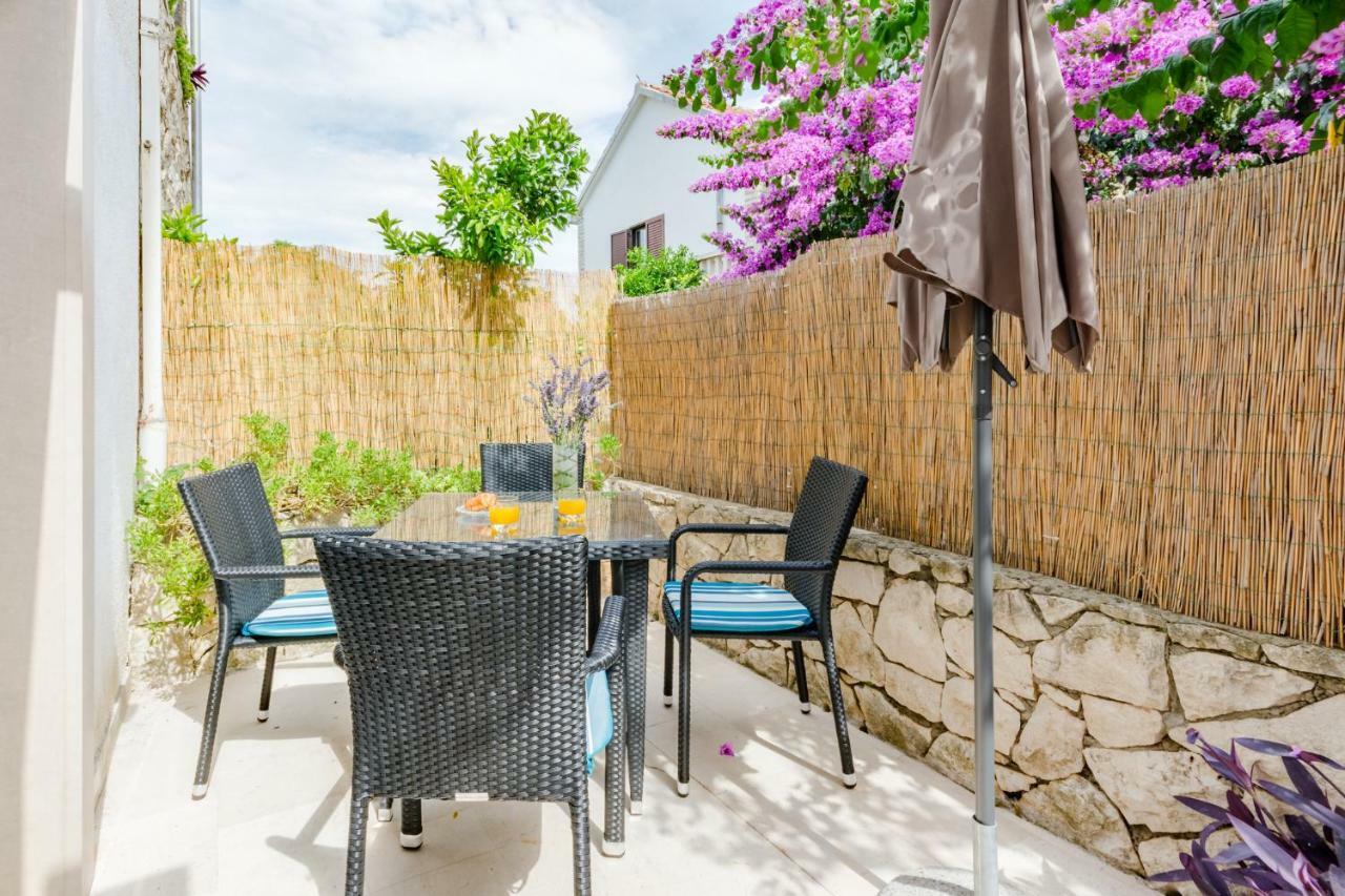 Villa Dinka Sutivan Esterno foto