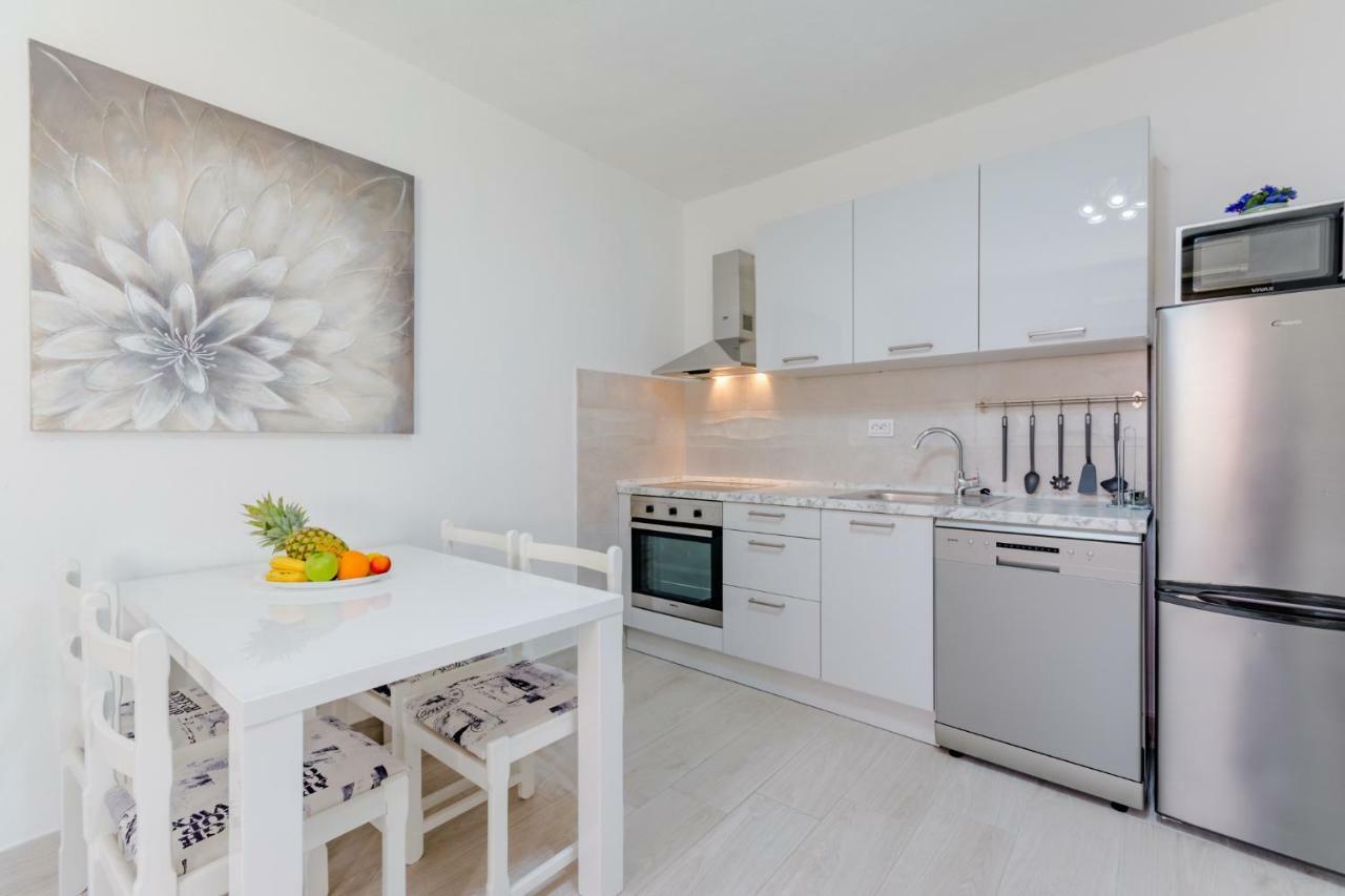 Villa Dinka Sutivan Esterno foto